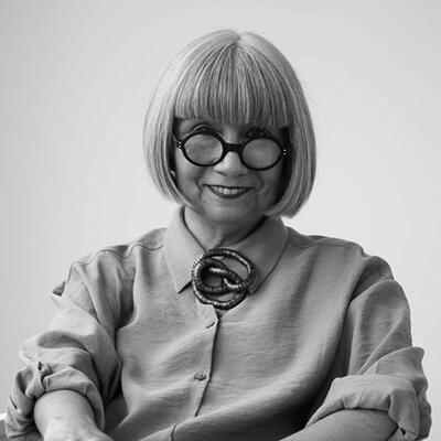 adriana-gris